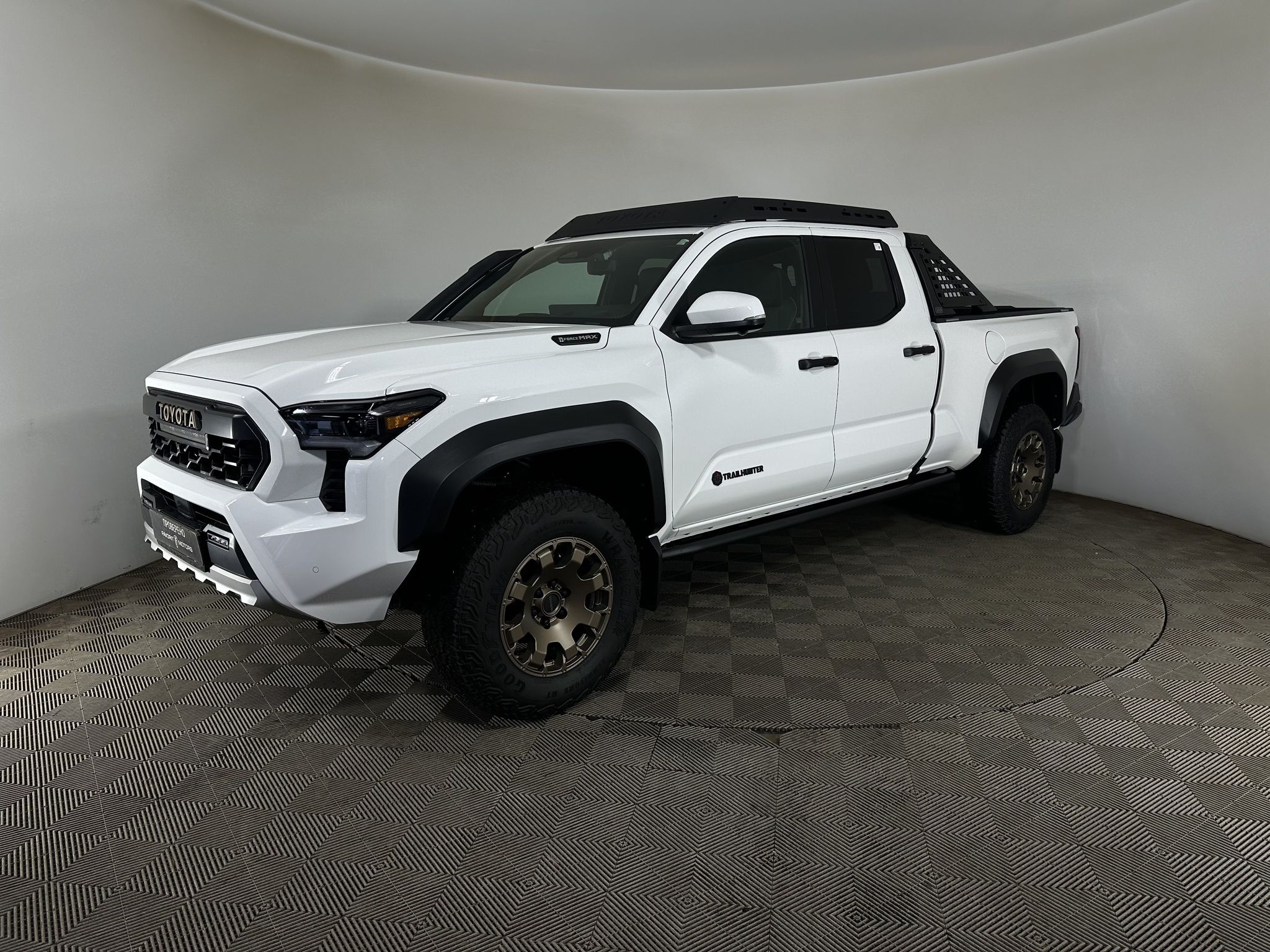 TOYOTA TACOMA