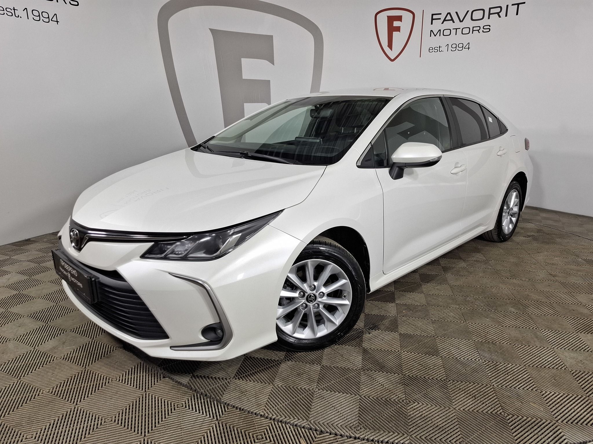 TOYOTA COROLLA