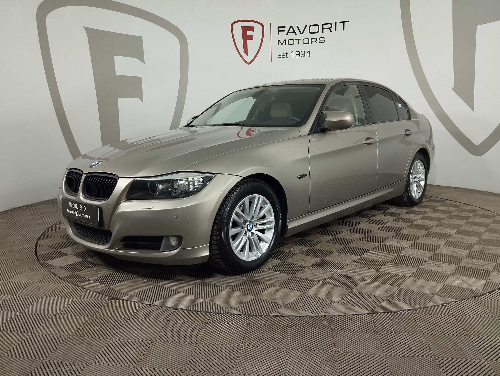 BMW 320