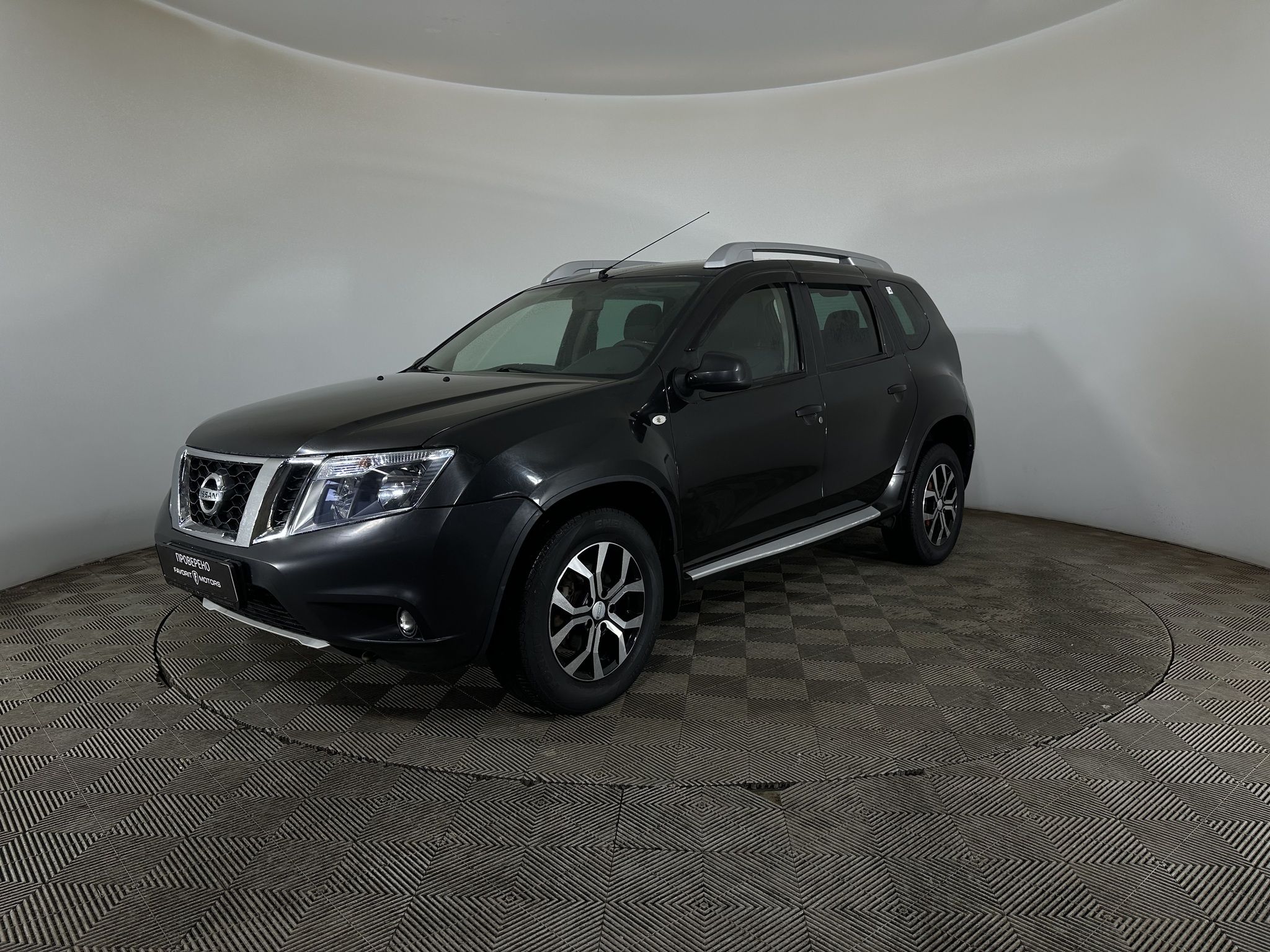 NISSAN TERRANO