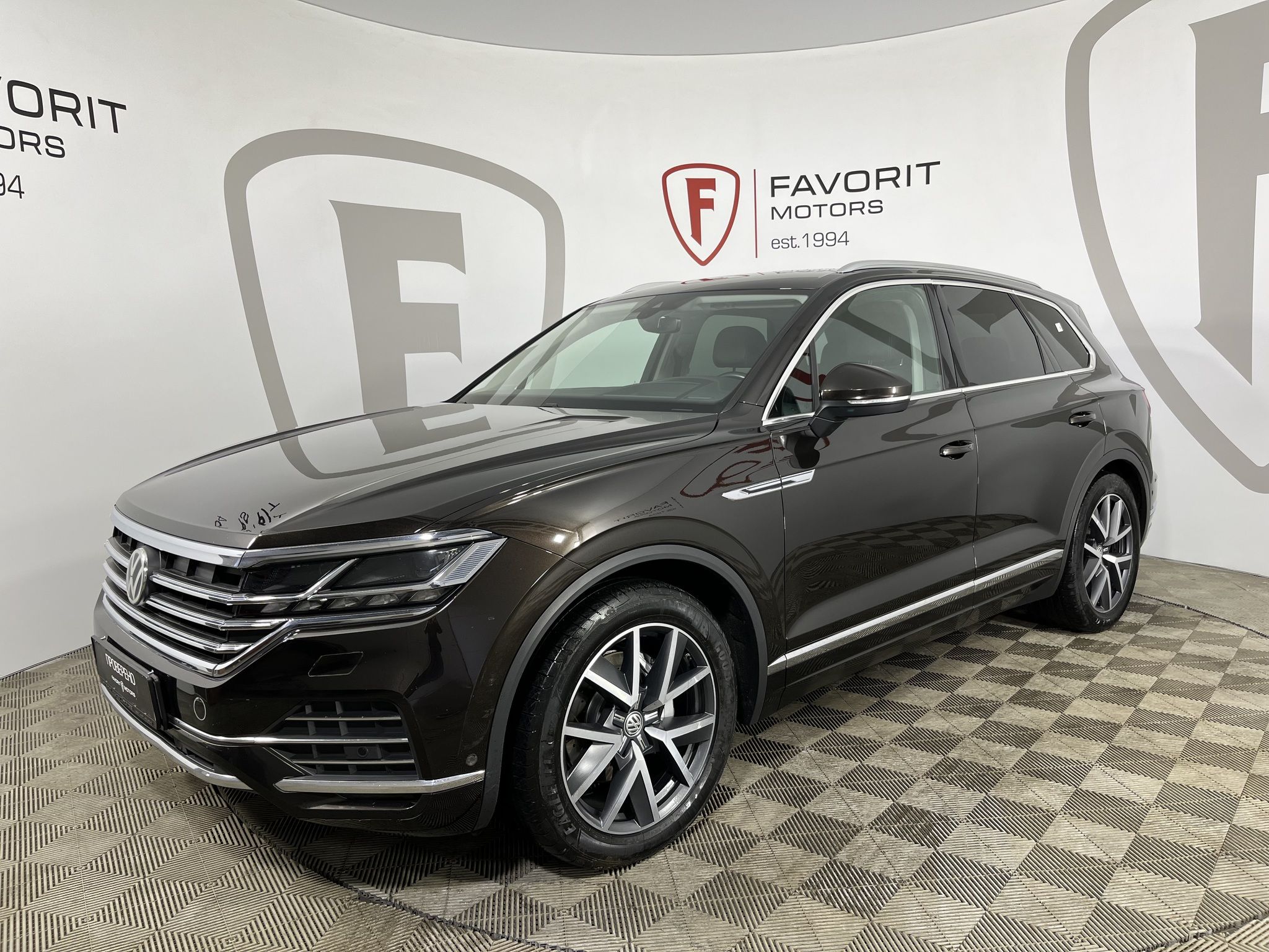 Volkswagen Touareg