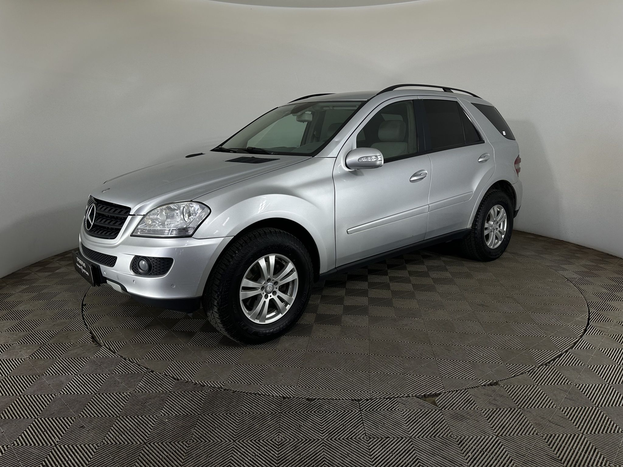 MERCEDES-BENZ M-КЛАСС