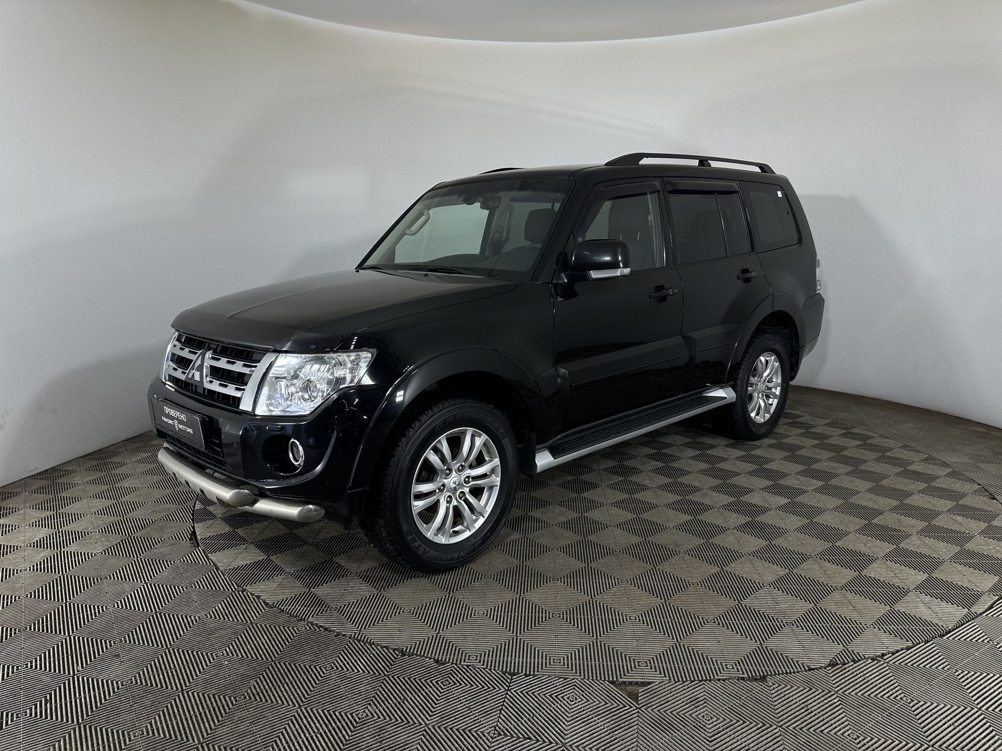 MITSUBISHI PAJERO