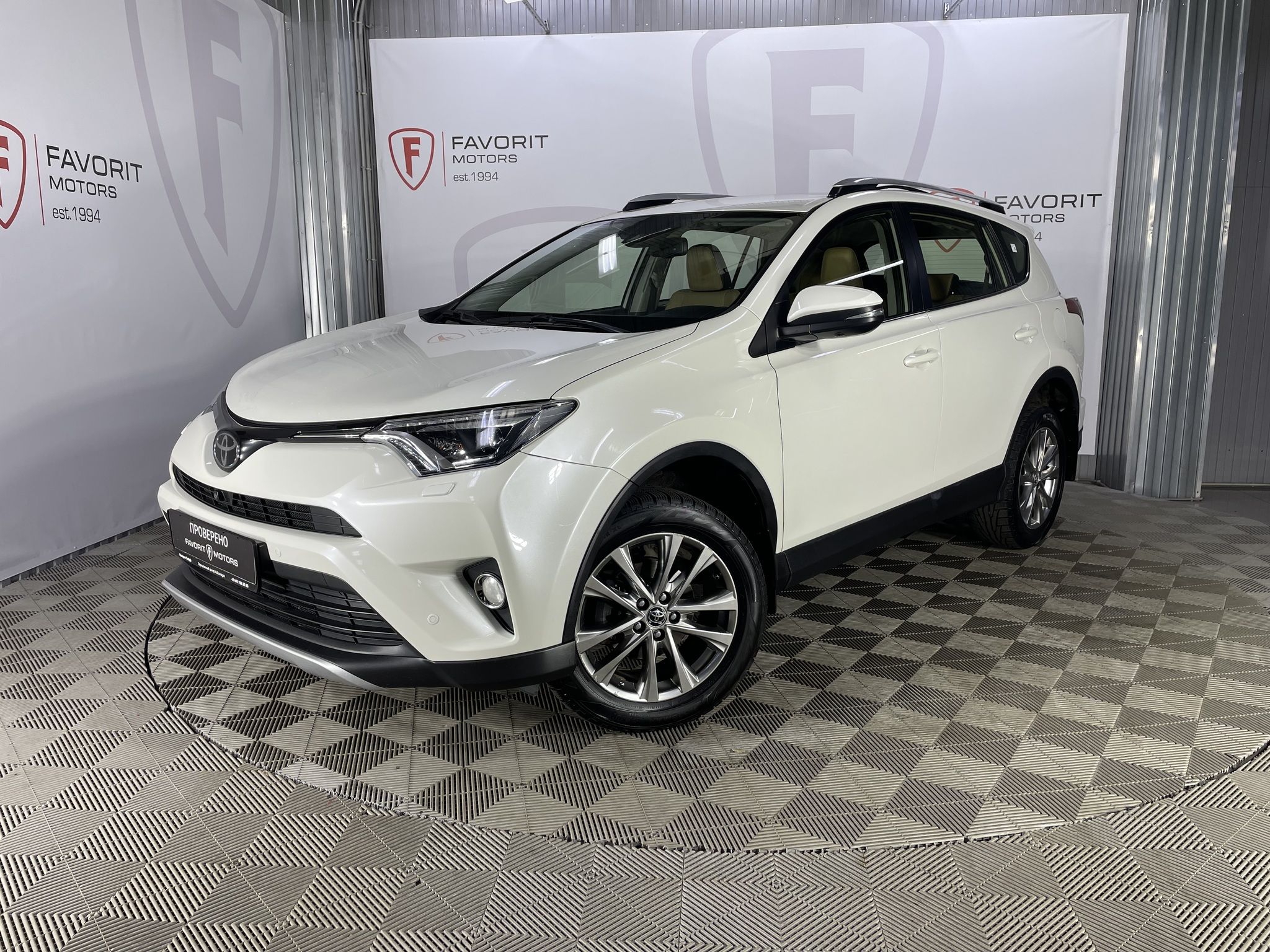 TOYOTA RAV4