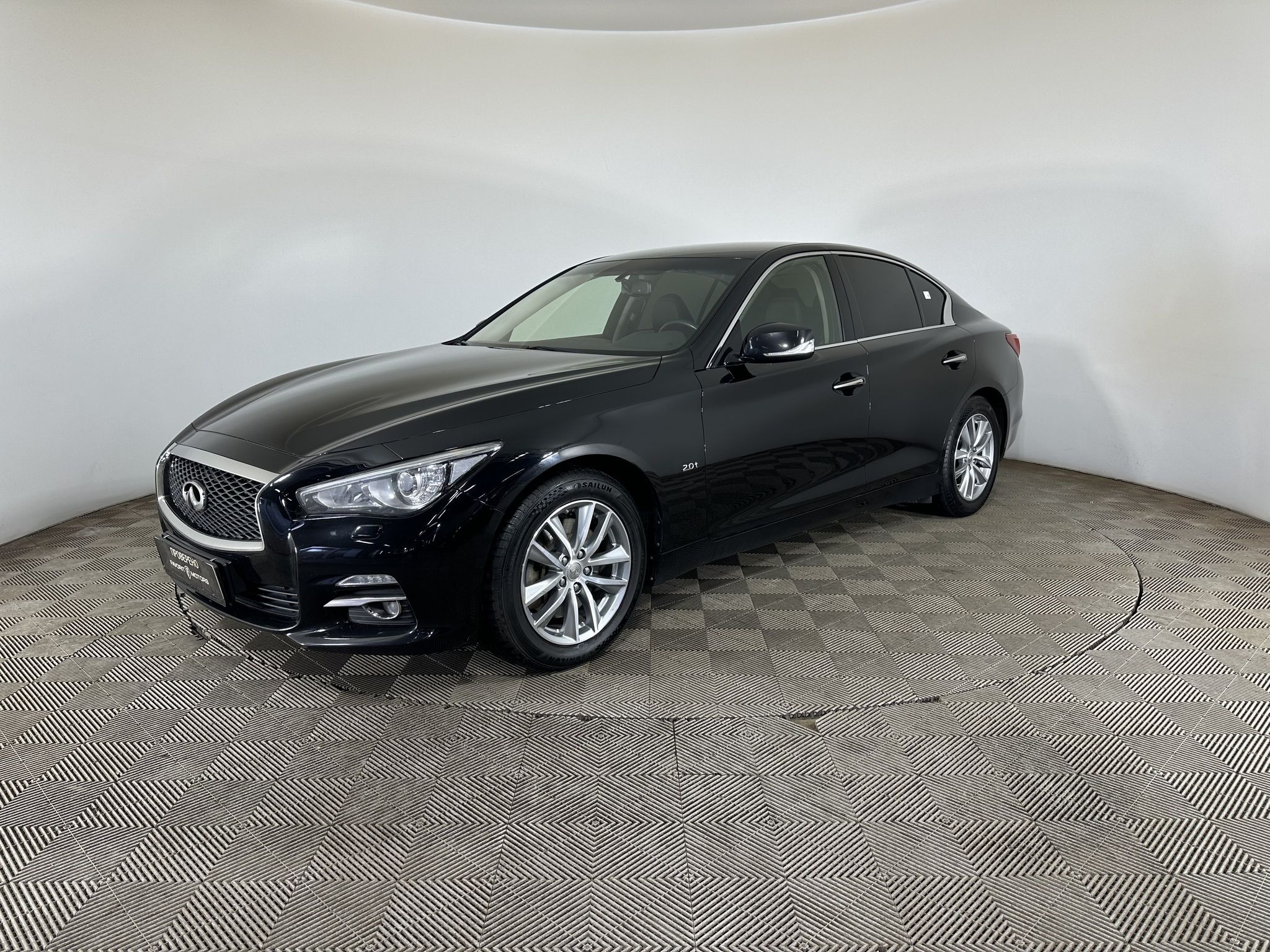 INFINITI Q50