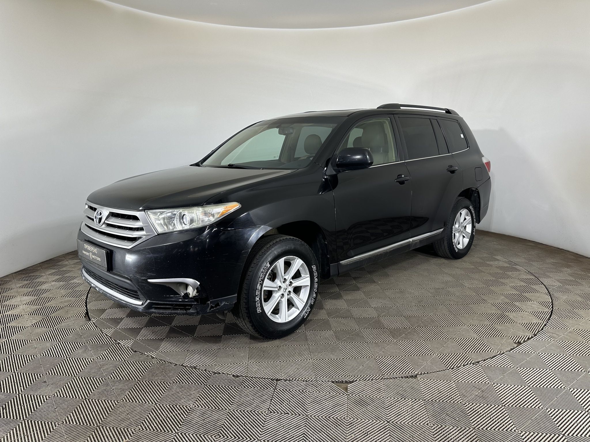 TOYOTA Хайлендер / HIGHLANDER