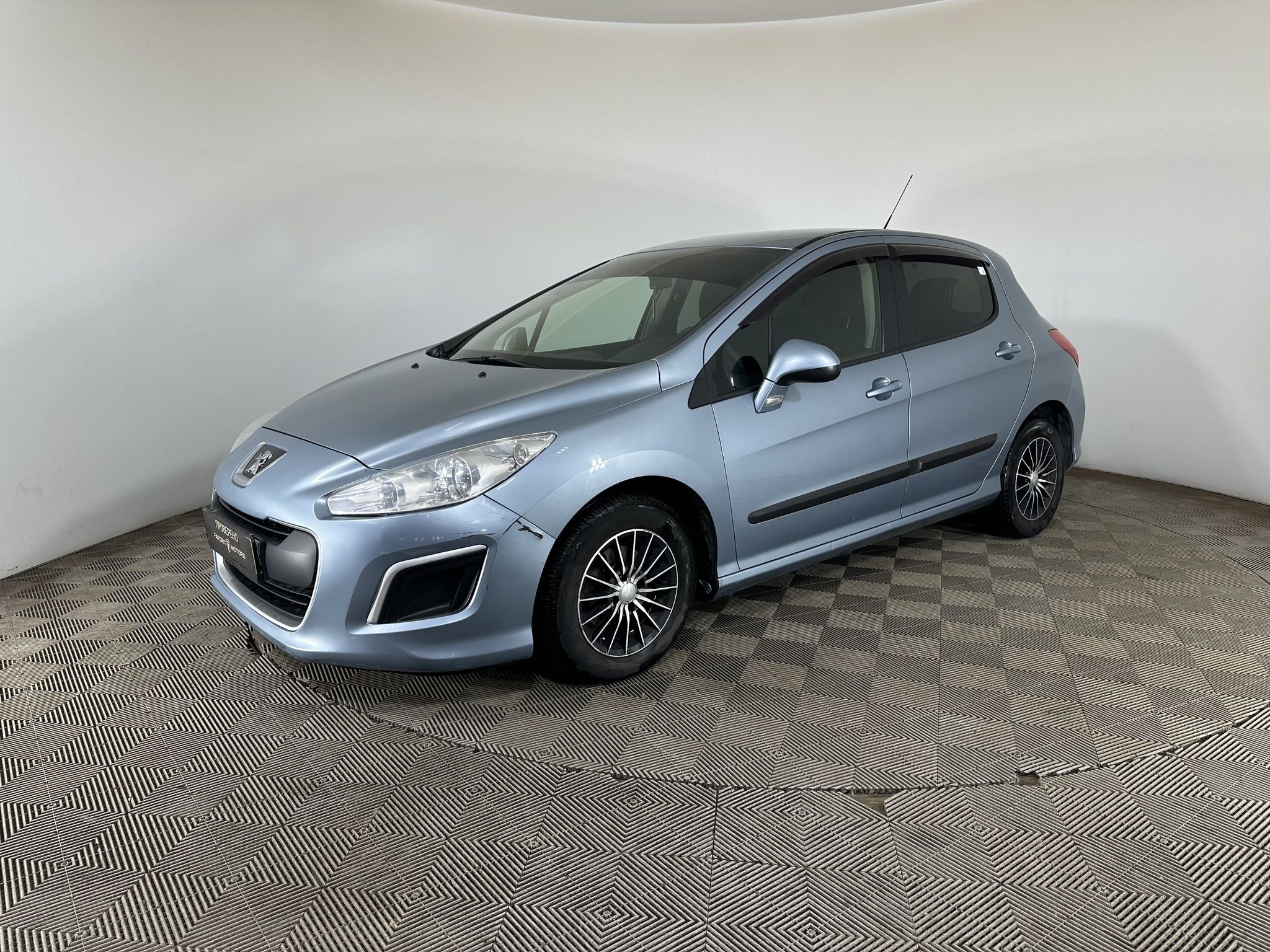Peugeot 308 / 308