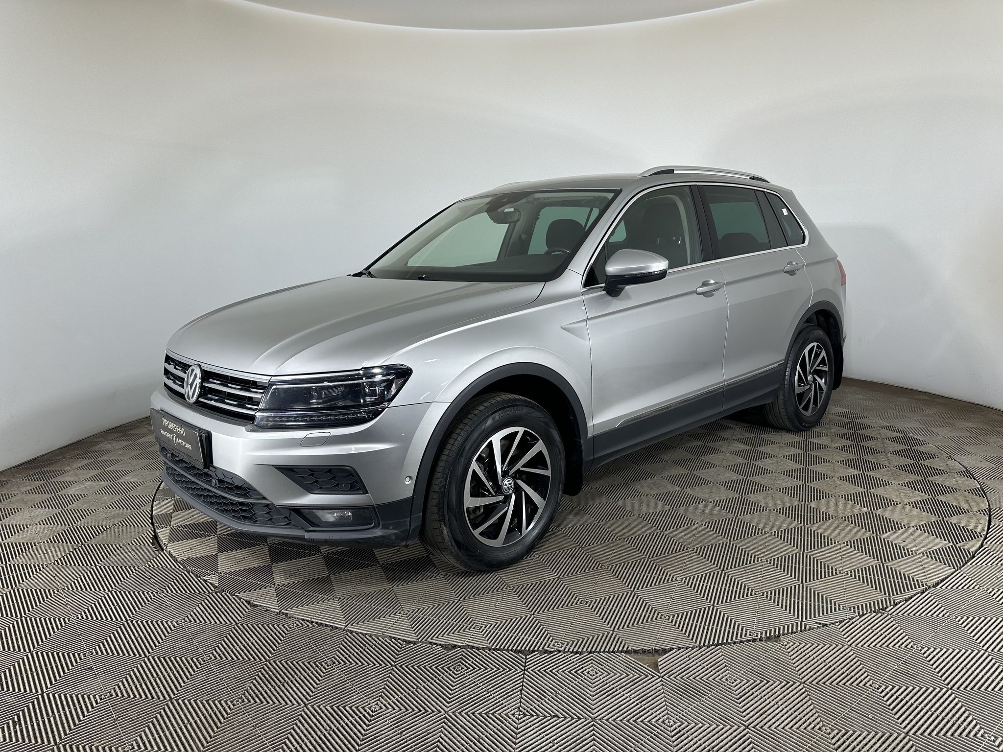 Volkswagen новый тигуан / Tiguan