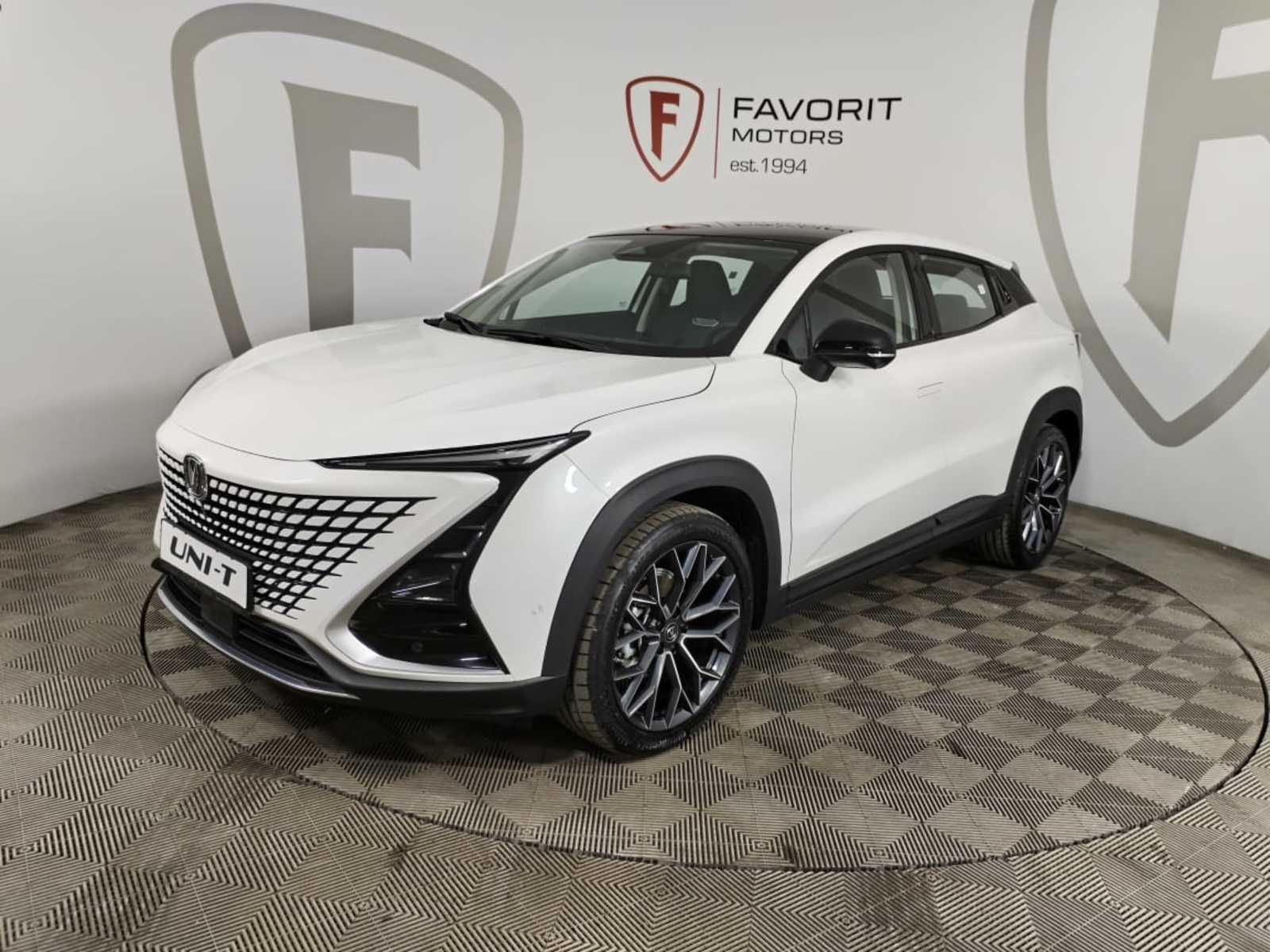 CHANGAN ЮНИ Ти / UNI-T