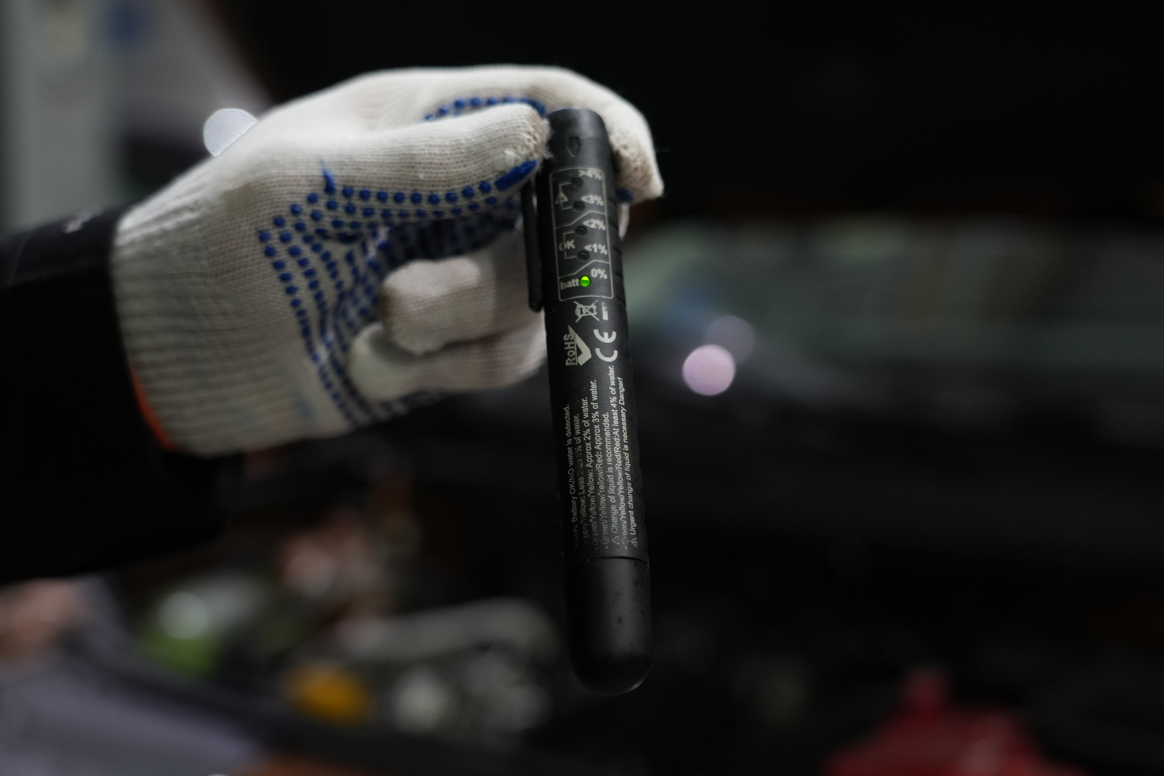Проверка уровня тормозной жидкости и замер концентрации Volvo