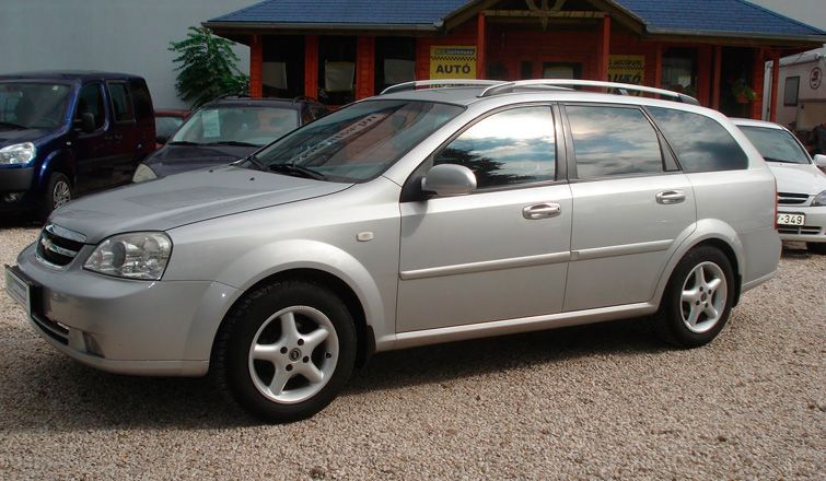 Экстерьер Chevrolet Lacetti № 1