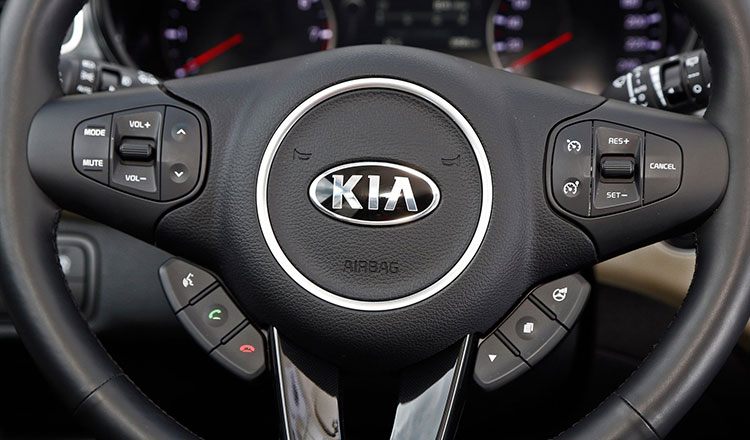 Интерьер Kia Carens_ii № 5