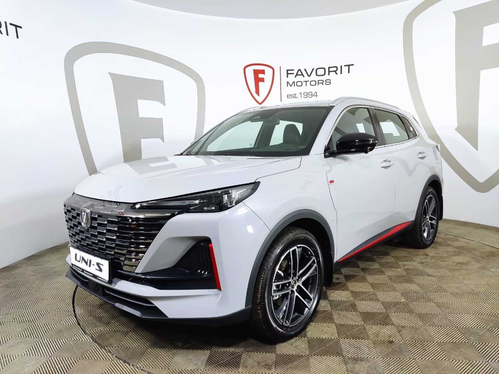 CHANGAN ЮНИ Эс / UNI-S