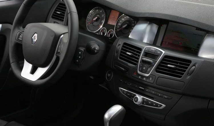 Интерьер Renault Laguna № 6