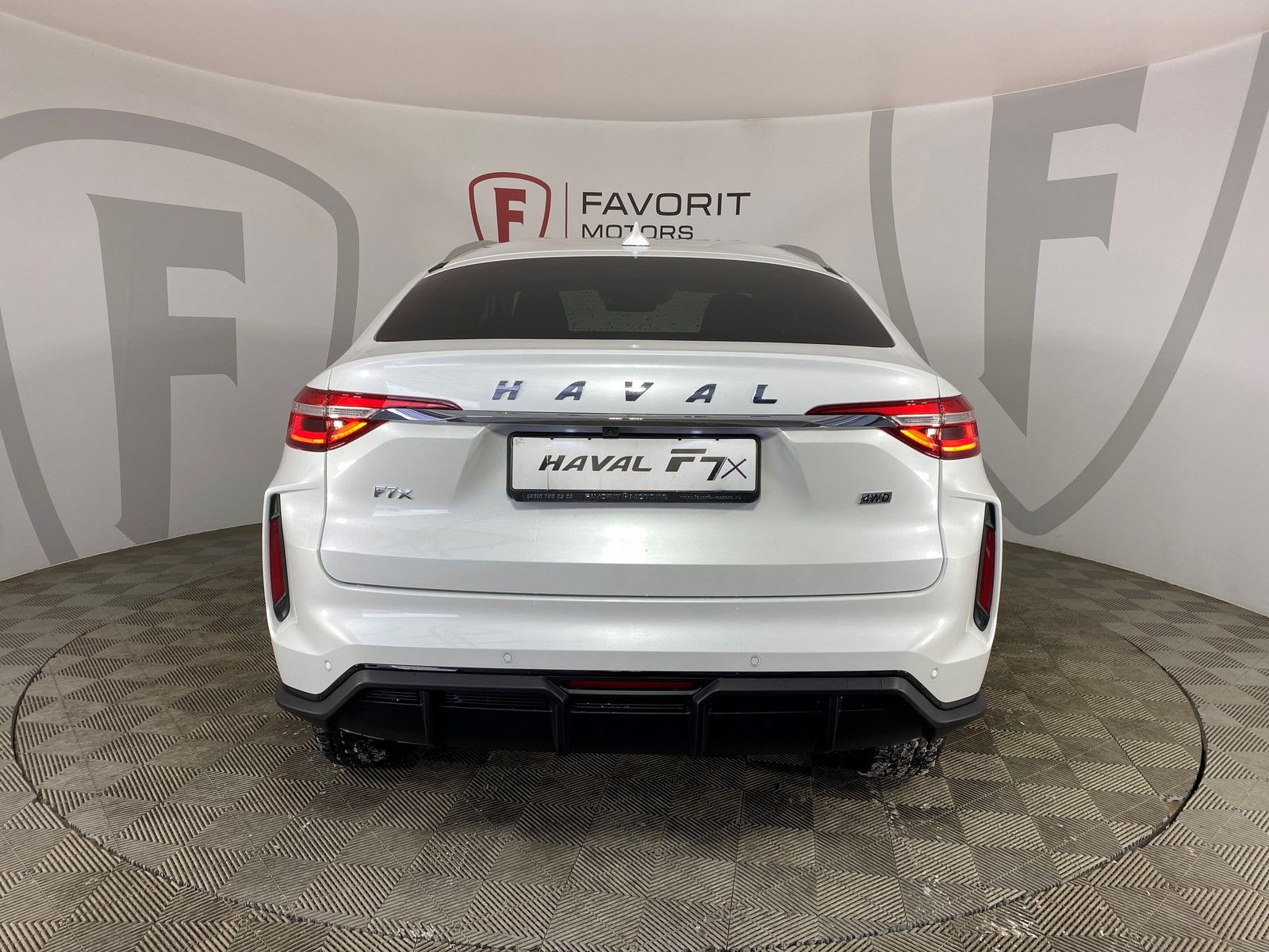 Купить HAVAL F7X 2.0 бензин 2024 года в Москве | Хавейл Ф7х TECH PLUS в  наличии - 01434805