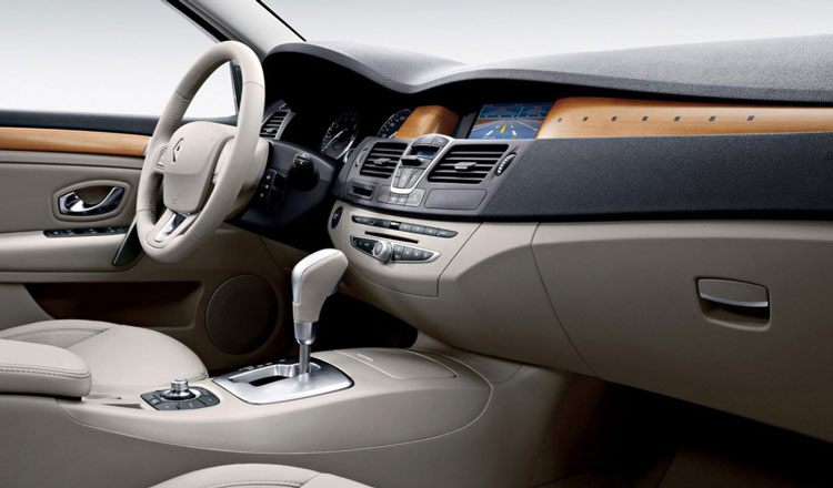 Интерьер Renault Laguna № 7